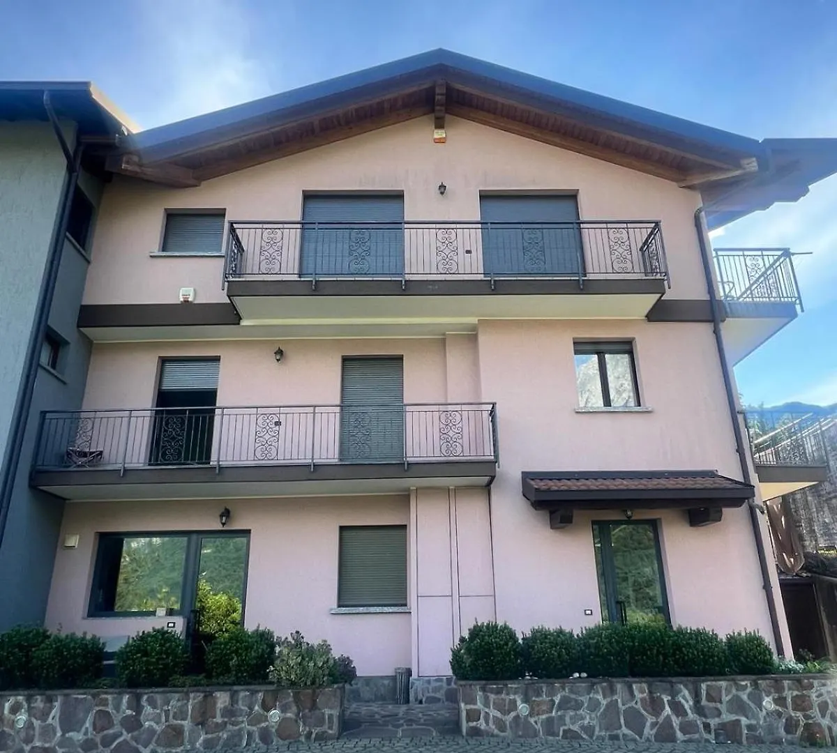 Casa Valsassina Apartment Primaluna